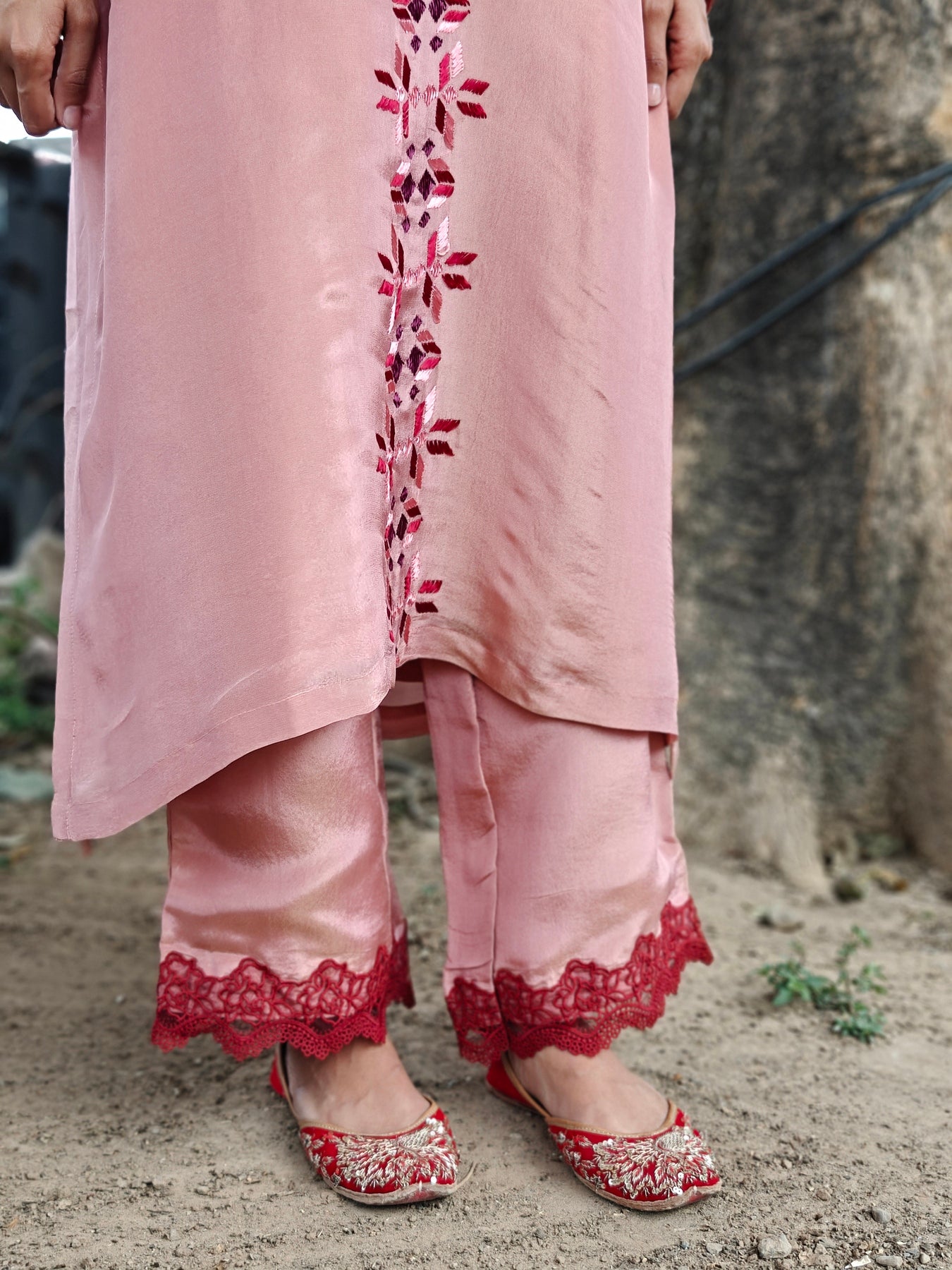 Pure soft tissue Hand Embroidered Phulkari Kurti - Blush Pink