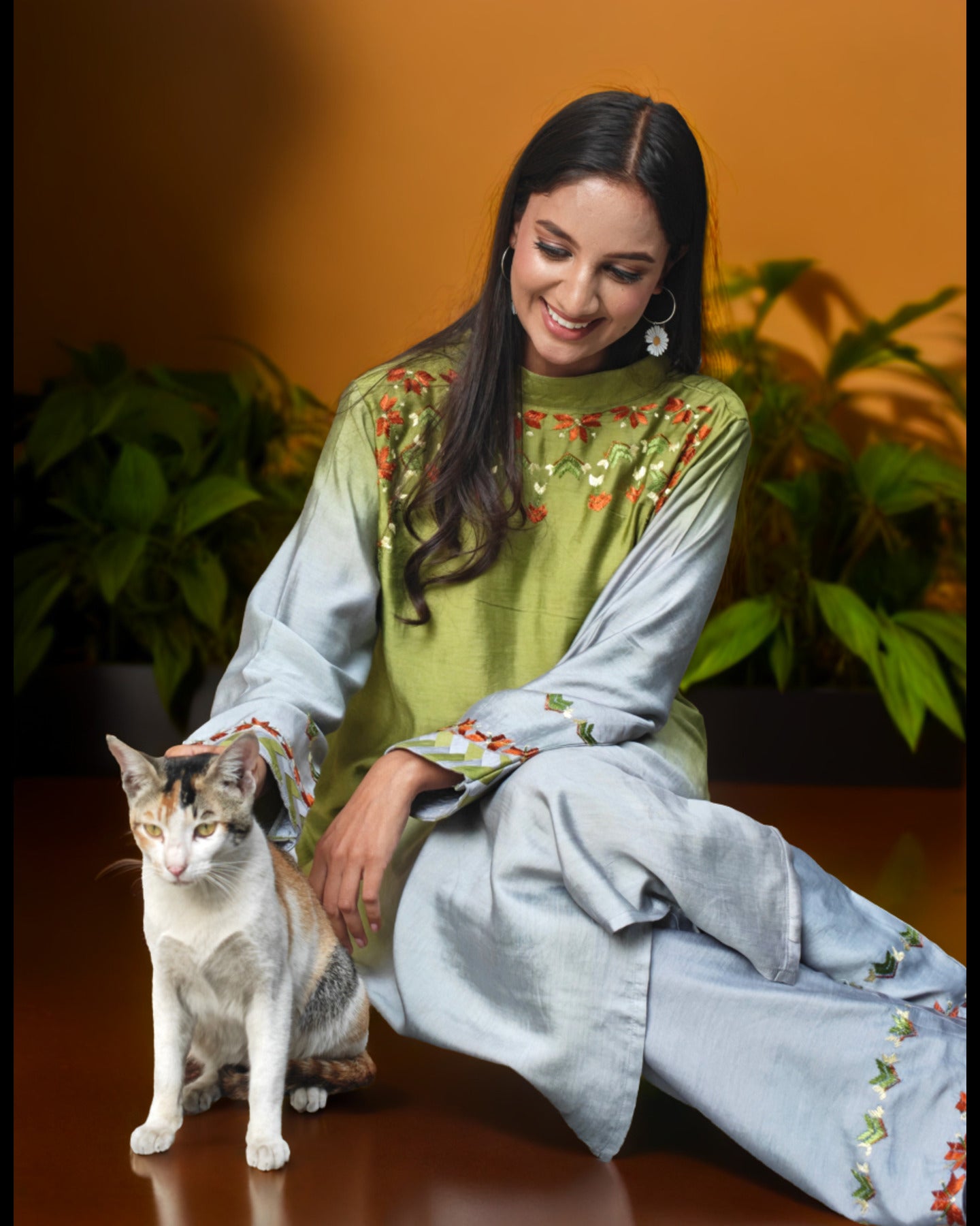 Pure Muslin Hand Work Phulkari Kurti Pant Set - Shaded affair
