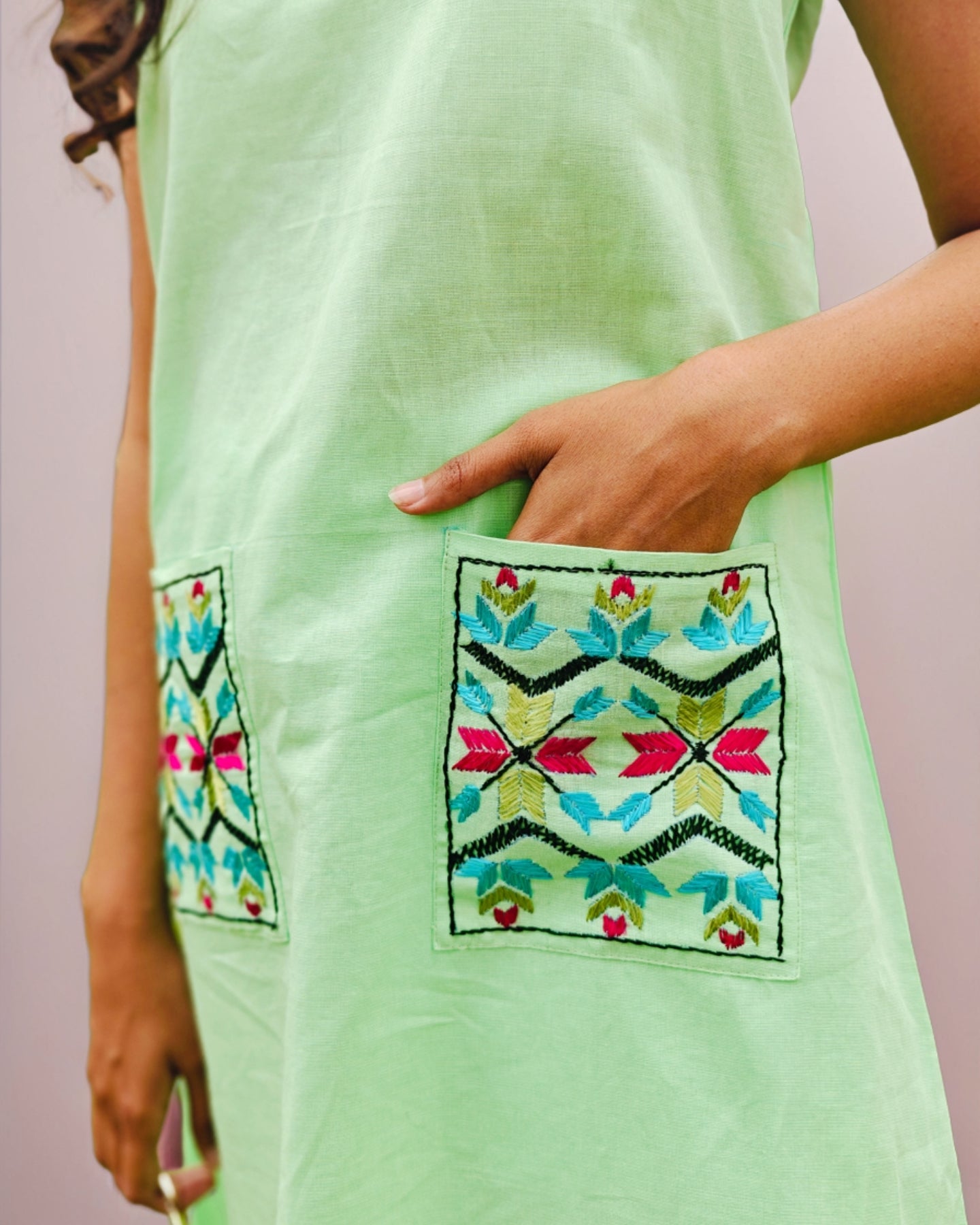 Pure Linen Hand Work Phulkari Kurti Pant Set - Pista Noor Green