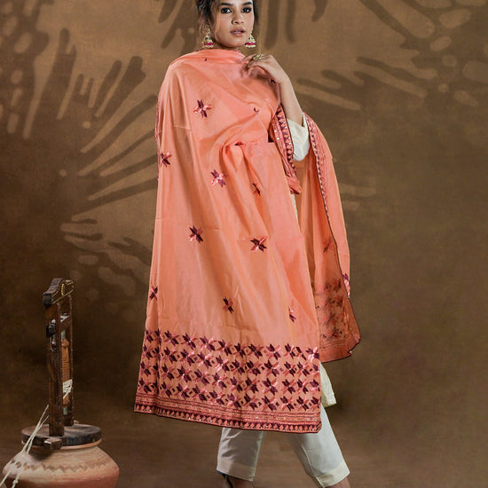 Pure Chanderi Silk Hand Embroidered Phulkari Dupatta - Peach +  multicolor + royal + antique + Artisanal + Punjab + Tradition + Women + MakeInIndia + Handicraft + Panjab + Rang + Colours + Girl Clothing + Fulkari + Threads + Colours + Colors + Embroidery + Handwork + Artisan + Stylish + Royalty + Royal + Decoration + Decor+ Heritage Punjab + NRI + shagan + sangeet + wedding + vyah + engagement + party + best + top + premium + import + export + shahi + gift + unique + light + heavy + rural + patiala
