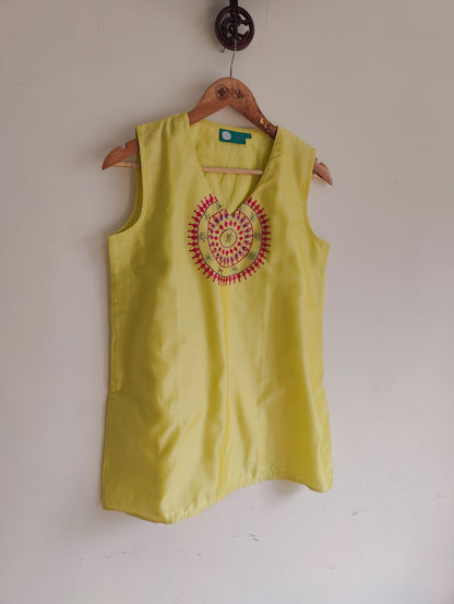 Pure Cotton  Silk Hand Work Phulkari Tunic - Luxurious Green